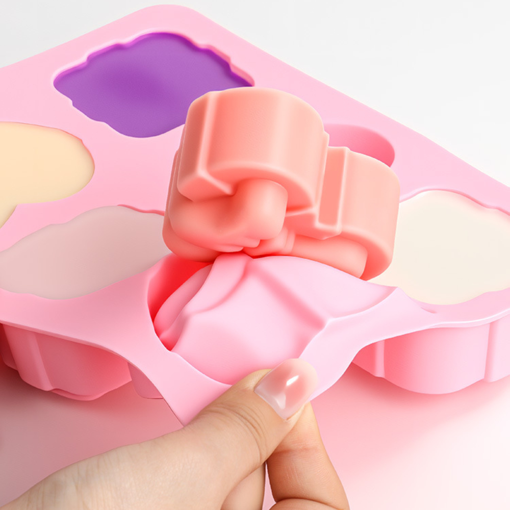 スクエアハート型シリコンモールド 6個取り リボンデザイン  - Candle Making Course のレビューと価格